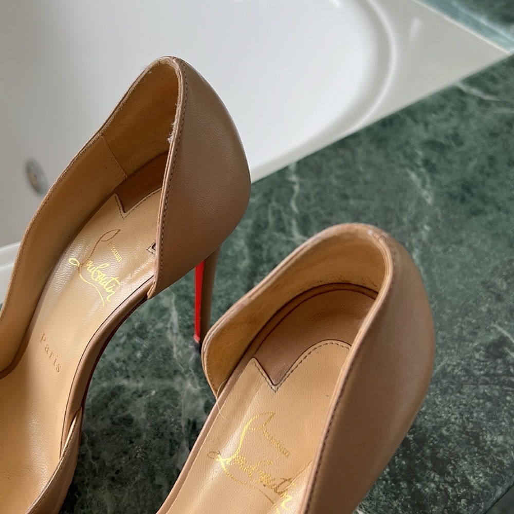 Iriza Nude Pumps - Picture 3 of 5
